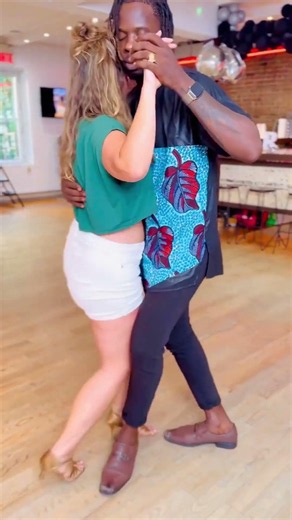 Pascale | 🇨🇦🇪🇸 | Dance Class with Dr Kizomba! | Repost