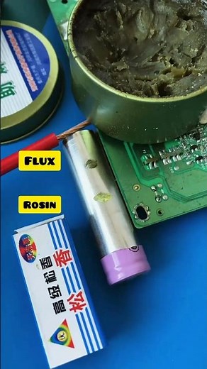 Rosin vs flux which is best? 👍#soldering #solderingrosin #electronics #repair #solderingtips