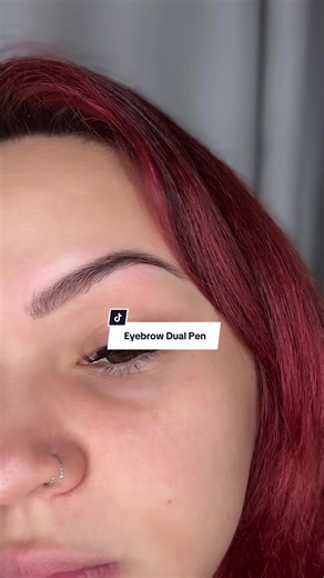 Eyebrow Dual Pen: Perfecting Your Look
