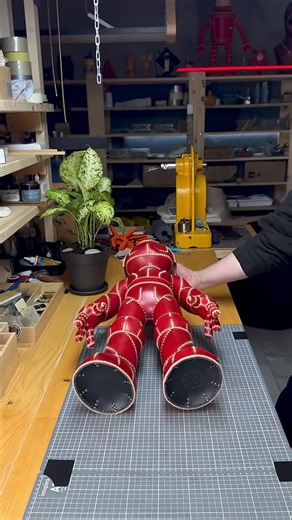 Leather Astroboy Craft: Hotwork Curiosity in Leathermaking
