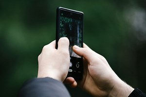 Cómo buscar tus fotos de hace 10 años en tu móvil o PC usando Google