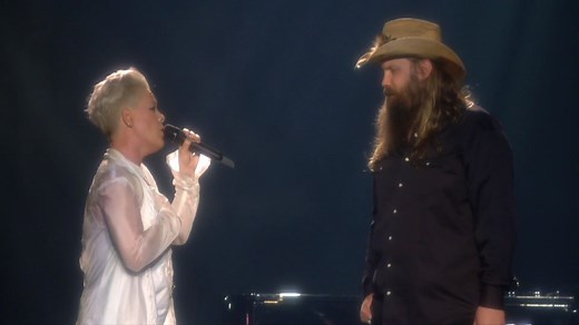 P!nk & Chris Stapleton Perform ‘Love Me Anyway’ at Madison Square Garden