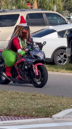MotoRidge | Merry Christmas #merrychristmas #motorcycle #bike #bikelife #moto | Instagram