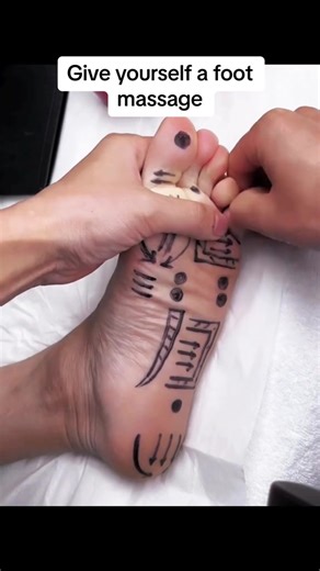 8K views · 357 reactions | Foot massage tutorial, give yourself a foot massage | Dr. Evan Wong | Facebook