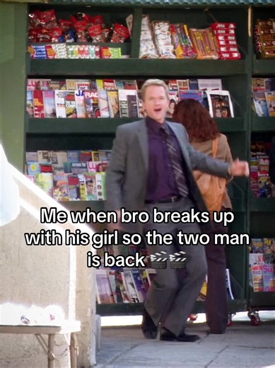 ITS SO BACK 🙏 #fyp #himym #howimetyourmother #barneystinson #barney #sitcom #friendship #twoman #typeshit