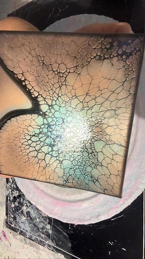 14K views · 290 reactions | The versatility of bloom pouring medium  you can use it for a clear base so colours like these interference piggies show up once dry… The cells aren’t quite as crisp but it’s always exciting seeing the colour emerge overnight 邏#art #pouringpaint #interference #artist #blooms | Sheleeart | Facebook