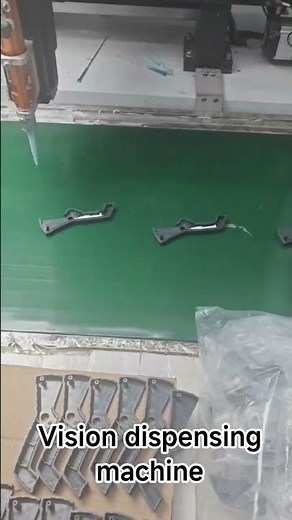 The dispensing machine enables intelligent visual positioning for precise and efficient dispensing.