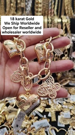 Stylish 18K Earrings for Every Occasion