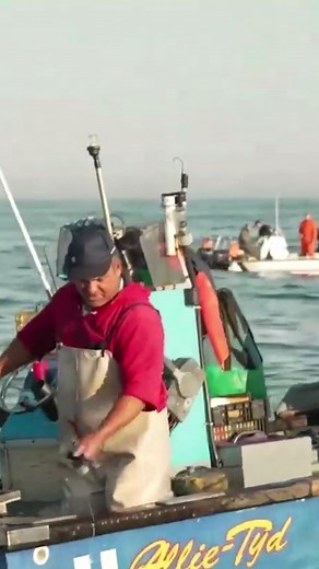 Have you ever wondered where does all the plastic pollution in the sea come from? The power of film to inform, inspire and ignite change is clear, but we need to also support real action to create the social shift needed to save our oceans. The world needs systemic change, (sustainable mindset and action now and the entertainment industry has the potential to lead this change because of th﻿e unique communication capabilities of films. Check out our upcoming film, CUTTING THE LINE produced in par