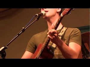 Jacob Johnson plays Chim Chim Chiree (Mary Poppins) Live at The Minstrel in New Jersey