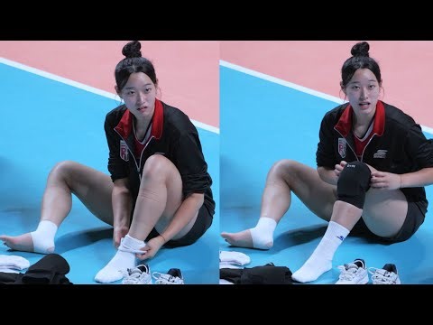 최효서 선수 241123 직캠 테이핑 제거,마무리 스트레칭 여자배구 정관장 (Choi Hyoseo Player 241123 Fancam stretching Jungkwanjang)