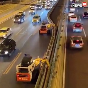 286K views · 1K reactions | Chinese Foreign Ministry spokesperson shared a fascinating video which showed the working of reversible lanes that help improve traffic flow in China | WATCH : SpokespersonCHN/Twitter #China #ReversibleLanes #Traffic #Technology #Roads #TrafficJam | News18 | Facebook
