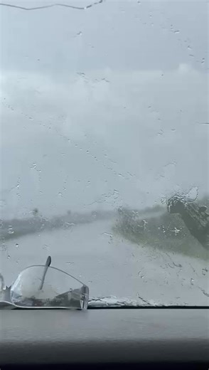 151K views · 1.1K reactions | ️ ¡Precaución! Lluvia en carretera...