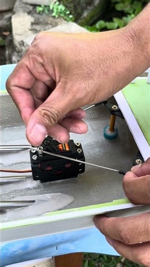 Push stop rod adjustment rc boat double #diyrcboat #rcboatbatam rudder