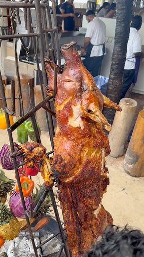 Crispy Pork Cheeks 🐷🔪 #pork #porkcheeks #lechon #pig | Foody Fetish