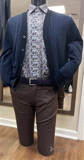 Fallis here 🍂 #smallbusiness #englewood #tedsclothiers #casualfashion