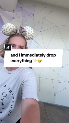 Hi, I’m Kayli — your favorite travel agent who specializes in all things Disney, and a mom of three. 💙 The way I drop EVERYTHING (including my phone apparently 😂) the second someone tells me they’re ready to book or want a quote… it’s honestly embarrassing but also very on-brand. ✨ If planning Disney feels overwhelming — or you just want someone to handle the dining, tips, reminders, and park strategy for you — that’s literally what I’m here for. And the best part? My services are totally FREE