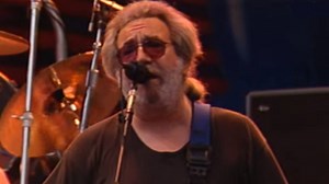 Grateful Dead Performs ‘Cold Rain & Snow’ In 1989
