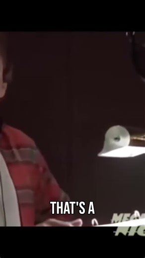 Dramatic Showdown: Studio Confrontation Leads to Unexpected Fallout In this intense behind-the-scenes video, witness a heated argument during a film production that spirals out of control. Find out what happens when egos clash and tensions rise in the entertainment industry. #StudioConfrontation #BehindTheScenesDrama #EntertainmentIndustry #HollywoodLife #OnSetConflict #FilmProduction #BehindTheCamera #IndustryInsights #CelebrityConflict #DramaUnveiled #fypage