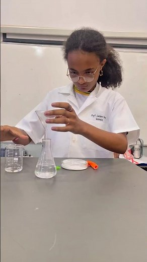 🎈 Balão Mágico: evidência de uma reação química. #educação #escola #ciência #experiment #quimica