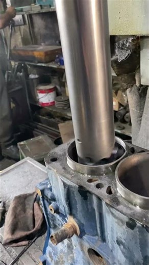 Boring nissan cylinder #engine#boring#truck#nissan#cnc#hardwork#automobile#mechanic#machine#cncmill