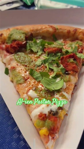 Alien Pizza Planet Holiday Food #disneylandfood #disney #disneyland