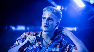 Wos: el rapero expone el costo del éxito en ‘Oscuro éxtasis’, su segundo disco