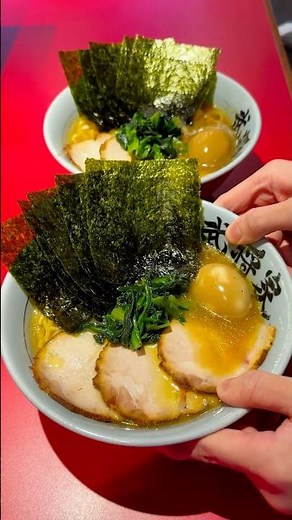 本気でぶっ倒れる…！旨さを極めた灼熱の厨房で生まれる、超濃厚家系ラーメン。
