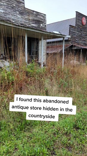 526K views · 11K reactions | This abandoned antique store still had everything left inside! Subscribe to Silent Hills Explorations on YouTube to see full explorations  #abandonedplaces #abandonedmansion #urbex #country #abandoned #antiqueshop #antiques | ۦۦ ۦۦ ۦۦ ۦۦ | Facebook