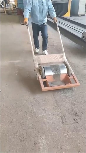 Magnetic roller, making workshop metal chip cleaning easier and more efficient.