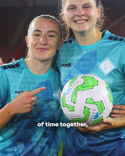 Who would London City Lionesses Teyah Goldie invite to her dinner party? 🍲🍧 | Sky Sports Football