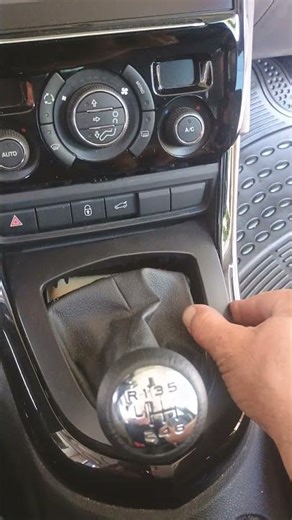 toma diagnóstico obd II Peugeot 308 linea nueva