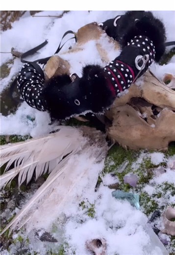 Venomy Winter Edition Warm-Uping Latex Neon Pink Alien Choker Handmade Necklace