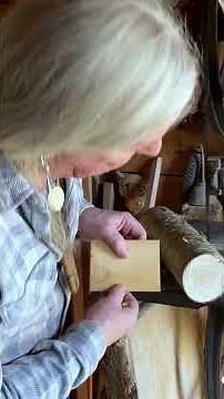 How to make a wooden phone holder #diy #phonestand