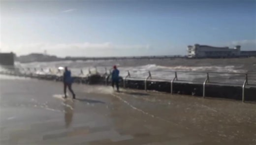 Not for me but each to their own. 👀 Video by Adrian Collins. | Spotlight on Weston-super-Mare