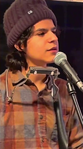 Can you name this guitar solo without looking at the hashtags? #gunsnroses #bobdylan #axlrose #solo