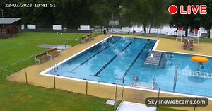 【LIVE】 Live Cam Pozlovice - Czech Republic | SkylineWebcams