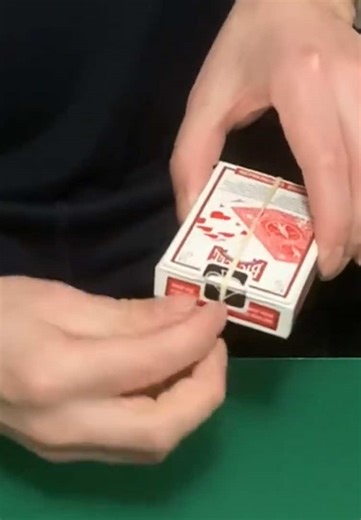 The Houdini Escape #cardmagic #funcardmagic #cardtrick #closeupmagic #easycardmagic