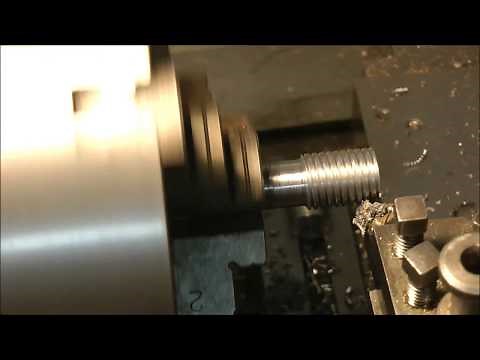 Metric threading on a old Colchester lathe !! :) lets have a look