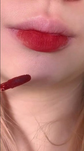 How to Apply Red Lip Gloss Like a Pro | Beauty Tutorial