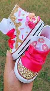 95K views · 901 reactions | Watch us make a Donut tutu set and Donut Converse for Braylee #1stbirthday #reels #donutbirthday #sneakerhead #fashionblogger #fashioninspo | Pink Toes & Hair Bows | Facebook