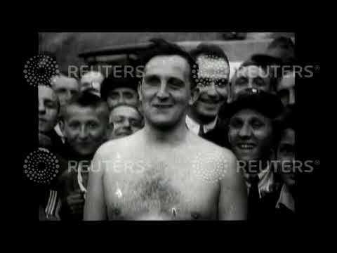 1927 $30,000 prize in Berlin swimming competition