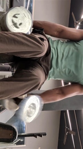 biceps 💪 gym #viral #motivation #viralvideo #gym #gymmotivation #chest #biceps