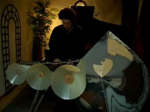 Cristal Baschet solo played by Thomas Bloch