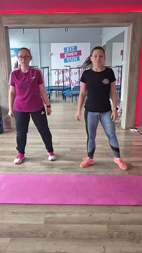 23 reactions | A kiedy po treningu Ci jeszcze mało... lecimy z przysiadami ✌️ Squat challenge, trening, fitdancefun, przysiady, bydgoszcz, klub fitness #leftright #chachaslide #fitdancefun #squatchallenge | FitDanceFun | Facebook