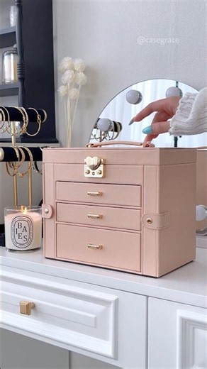 See How This Jewelry Box Gets Totally Organized!🎀 #storagesolutions #jewelry #aestheic