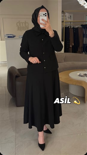 dmb boutique on Instagram: "Bayıldımmm 😍 Lacivert - Siyah 38/46 beden aralığı"