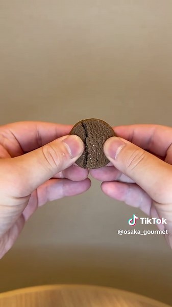 北海道の雪花青クッキーがとろける美味しさ