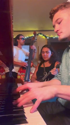 Merry-Go-Round of Life by Joe Hisaishi 🏰🏰