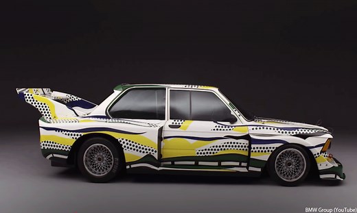 BMW「アートカー」とは？50周年を迎えた「世界を魅了する走るアート」の歴史と起源を探求する【動画】